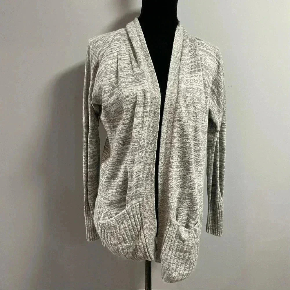 Aritzia - Talula Cardigan